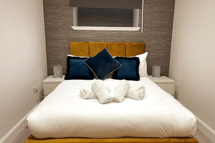 Lovely 3 Bedroom Apartment With Private Garden In Edinburgh City Centre Exterior foto