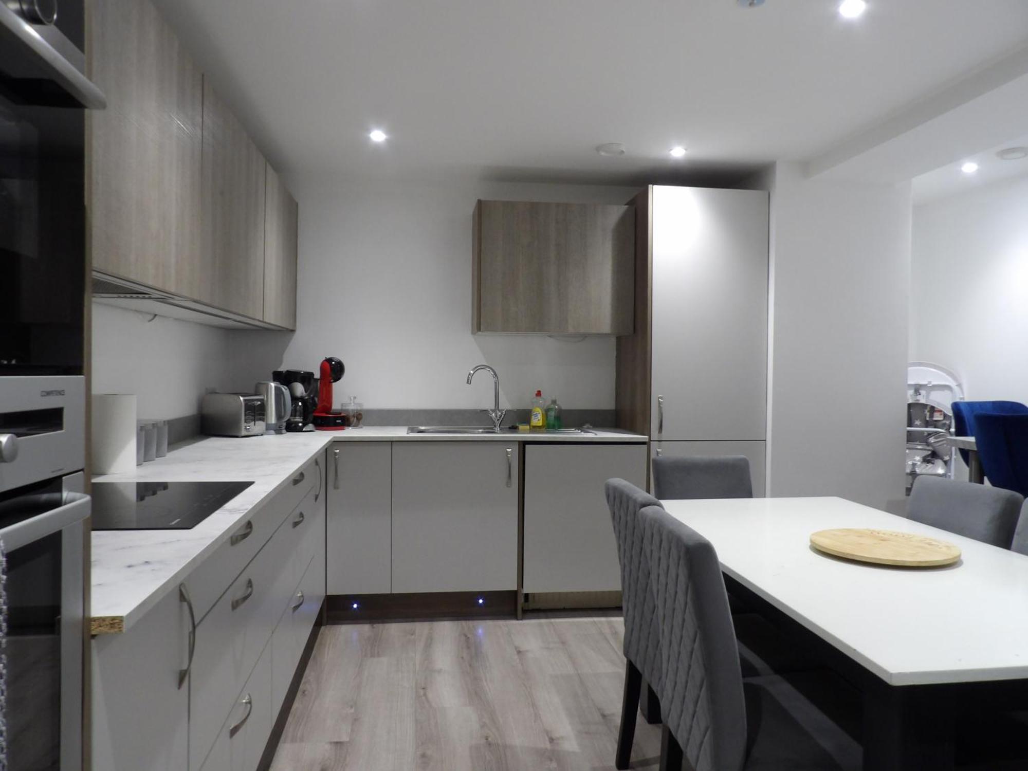 Lovely 3 Bedroom Apartment With Private Garden In Edinburgh City Centre Exterior foto